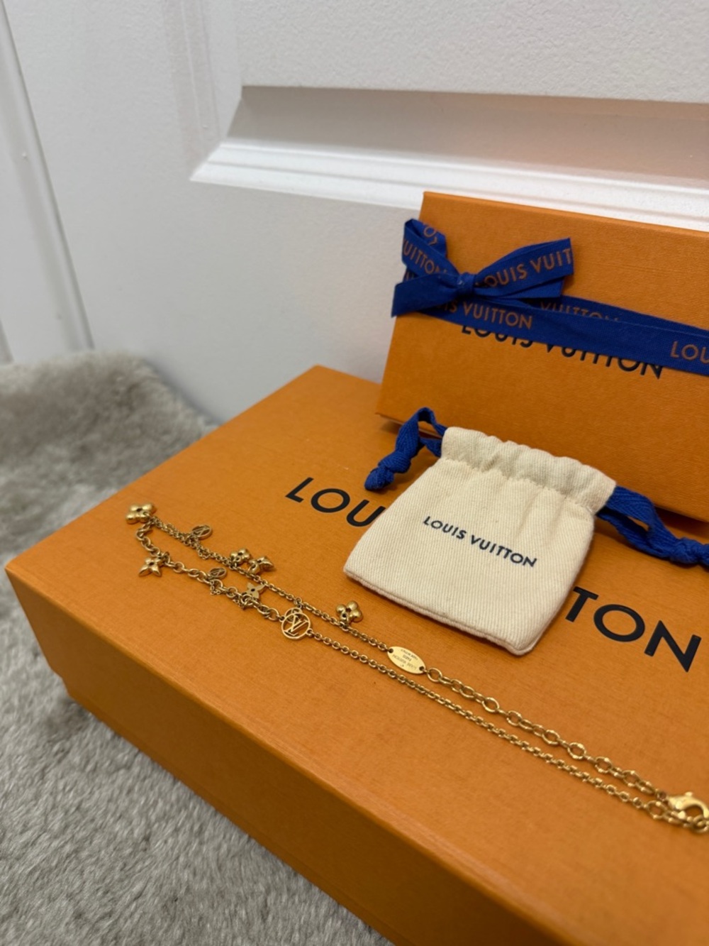 Louis Vuitton Blooming Supple
Necklace - Picture 5 of 6